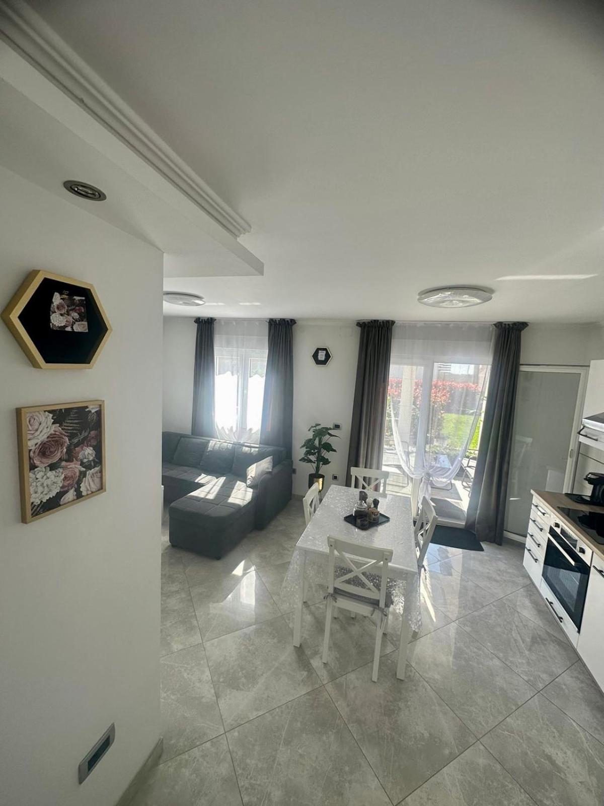 Villa Zonta Apartment Maremi With Private Jacuzzi Buje Exterior foto